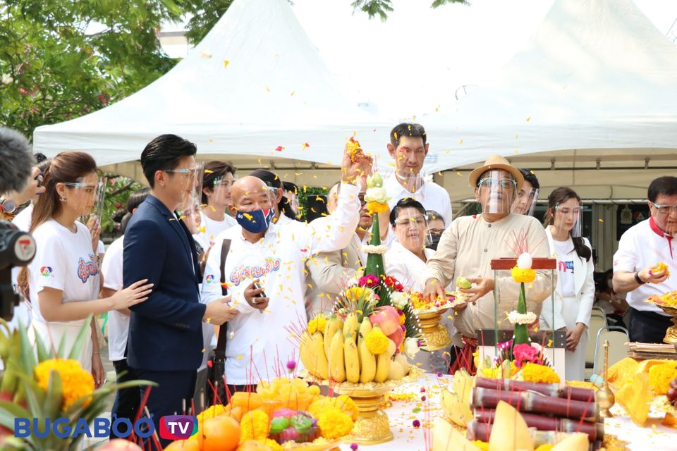 เทโรจัดเต็มบวงสรวงใหญ่ ส่ง 2 ซิตคอม ผู้ใหญ่โย่ง - รักสุดซอย และรายการ ถกไม่เถียง พร้อมลงจอ 7HD